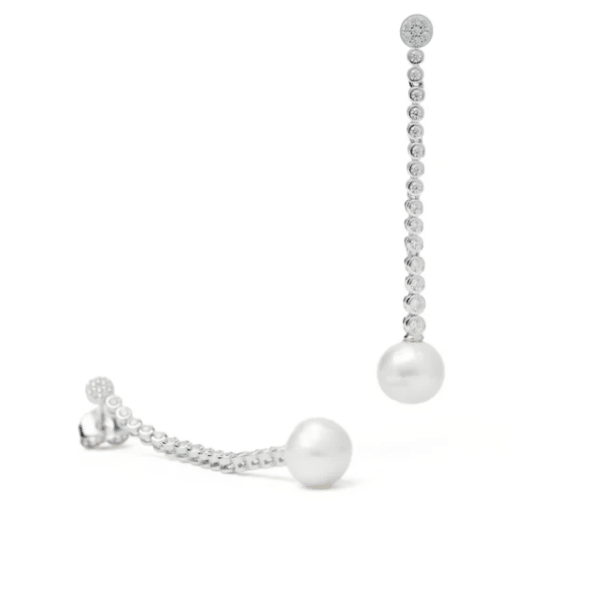 Longues boucles d'oreilles avec zirconia terminées par une perle